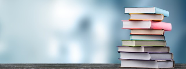 我12点到大兴机场第二天早上的航班里面可以过夜吗？